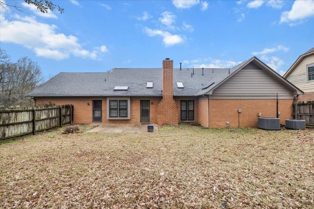 9259 CURLING POND LN, Lakeland, TN 38002