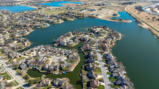 3409 W Crystal Beach, Wichita, KS 67204