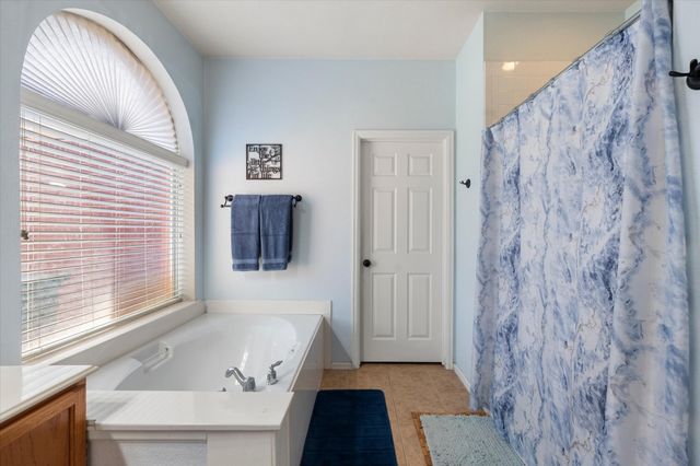 615 Rosarita Road, Arlington, TX 76002