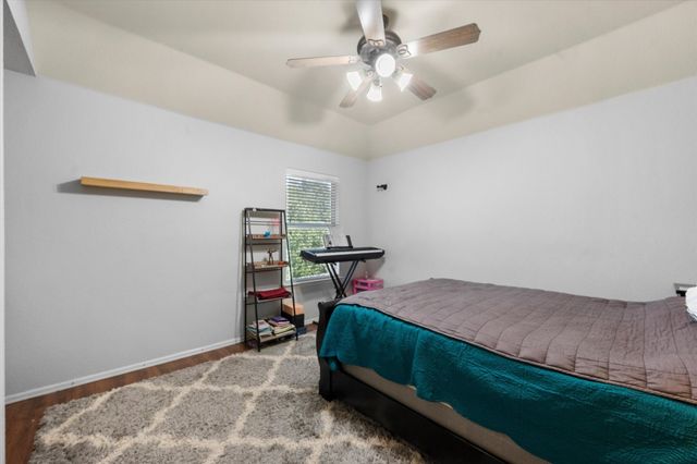615 Rosarita Road, Arlington, TX 76002