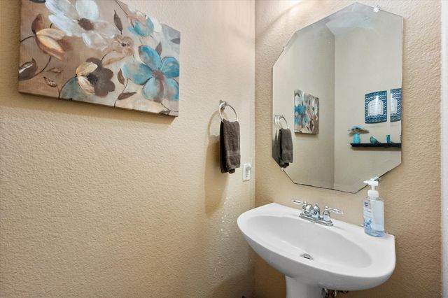 615 Rosarita Road, Arlington, TX 76002