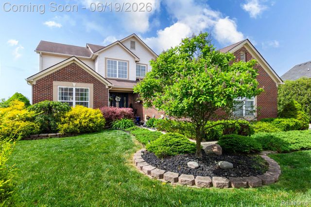 25065 Maxwell Lane, Flat Rock, MI 48134