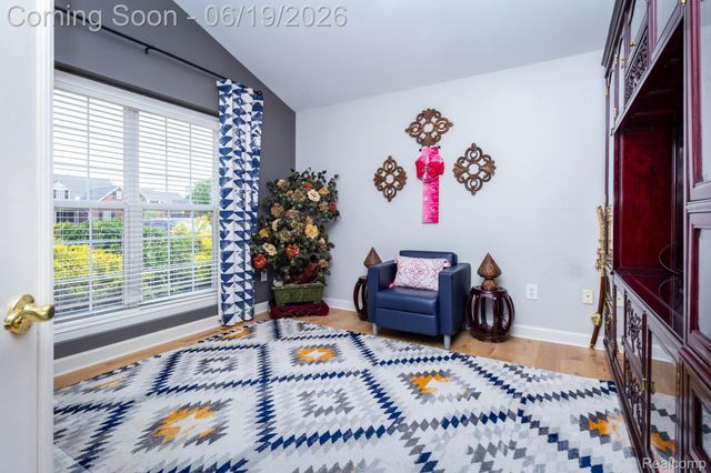 25065 Maxwell Lane, Flat Rock, MI 48134
