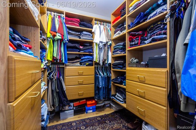25065 Maxwell Lane, Flat Rock, MI 48134