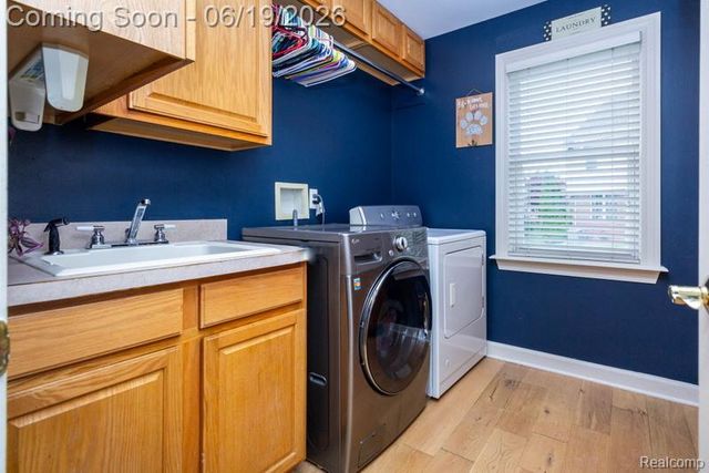 25065 Maxwell Lane, Flat Rock, MI 48134
