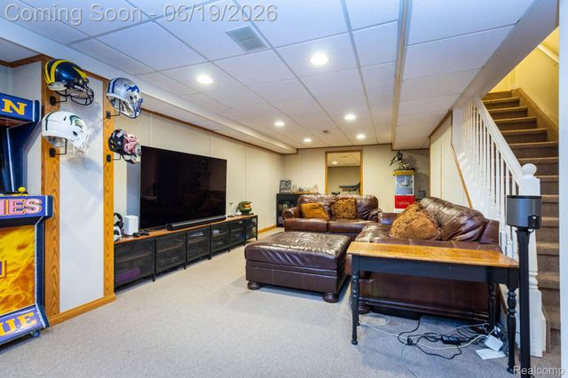 25065 Maxwell Lane, Flat Rock, MI 48134