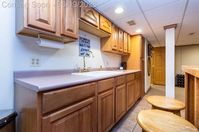 25065 Maxwell Lane, Flat Rock, MI 48134