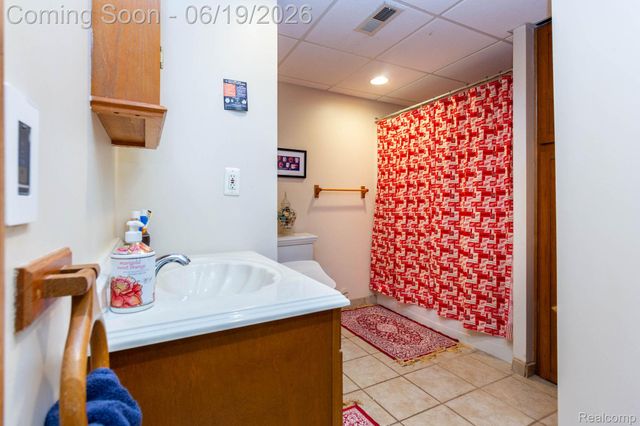 25065 Maxwell Lane, Flat Rock, MI 48134