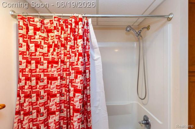25065 Maxwell Lane, Flat Rock, MI 48134