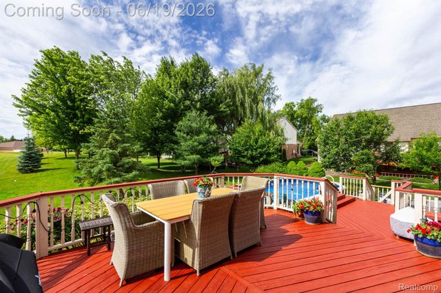 25065 Maxwell Lane, Flat Rock, MI 48134