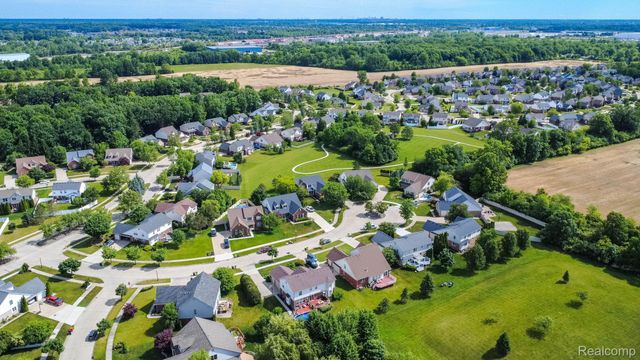 25065 Maxwell Lane, Flat Rock, MI 48134