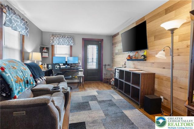 455 Bushkill Center Road, Bushkill Twp, PA 18064