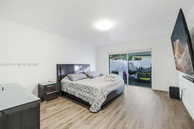 5923 SW 147th Place, Miami, FL 33193