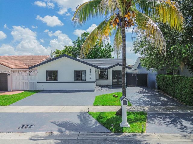 5923 SW 147th Place, Miami, FL 33193