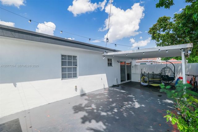 5923 SW 147th Place, Miami, FL 33193