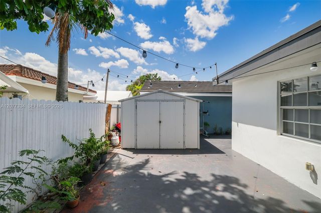 5923 SW 147th Place, Miami, FL 33193