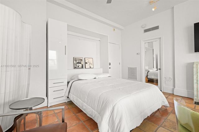 2421 Lake Pancoast Dr 5C, Miami Beach, FL 33140