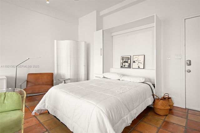 2421 Lake Pancoast Dr 5C, Miami Beach, FL 33140