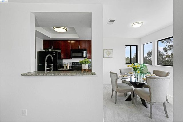 945 Fletcher ln A331, Hayward, CA 94544