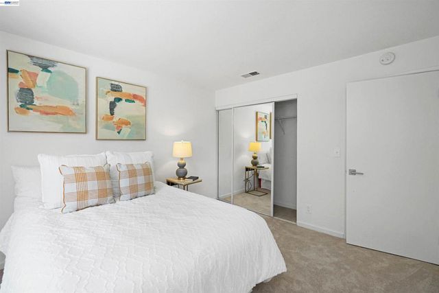 945 Fletcher ln A331, Hayward, CA 94544
