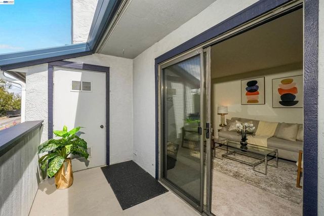945 Fletcher ln A331, Hayward, CA 94544