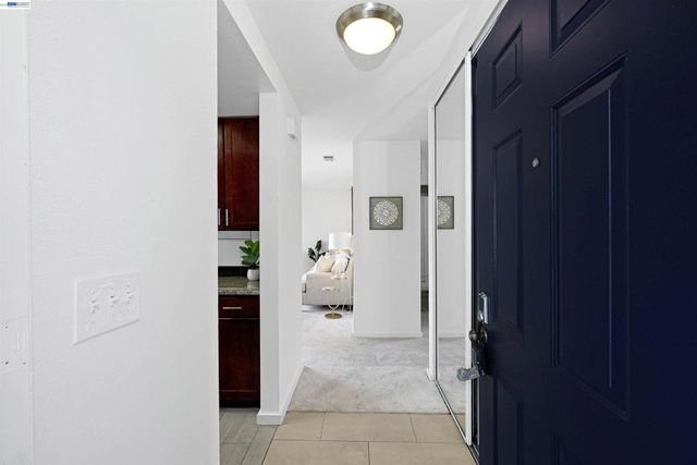 945 Fletcher ln A331, Hayward, CA 94544