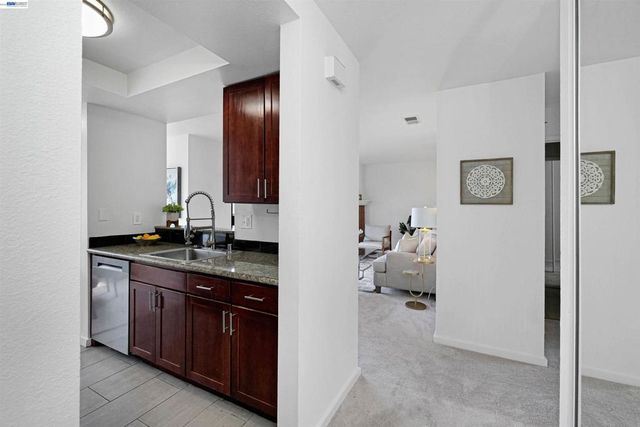 945 Fletcher ln A331, Hayward, CA 94544
