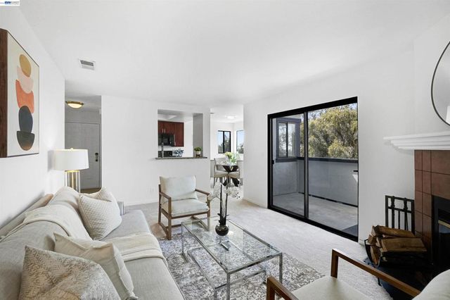 945 Fletcher ln A331, Hayward, CA 94544