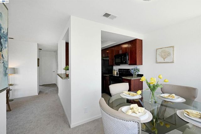 945 Fletcher ln A331, Hayward, CA 94544
