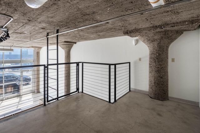 521 S 7th Street 116, Minneapolis, MN 55415