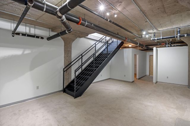 521 S 7th Street 116, Minneapolis, MN 55415