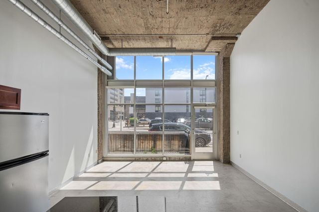 521 S 7th Street 116, Minneapolis, MN 55415