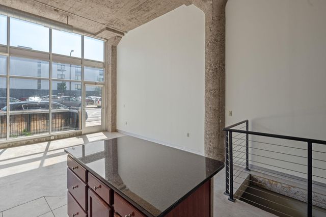 521 S 7th Street 116, Minneapolis, MN 55415