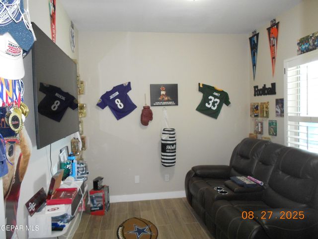 10013 Hueco Junction Road, Socorro, TX 79927