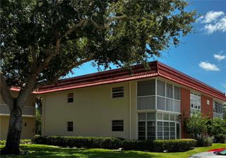 52 Woodland Drive 103, Vero Beach, FL 32962