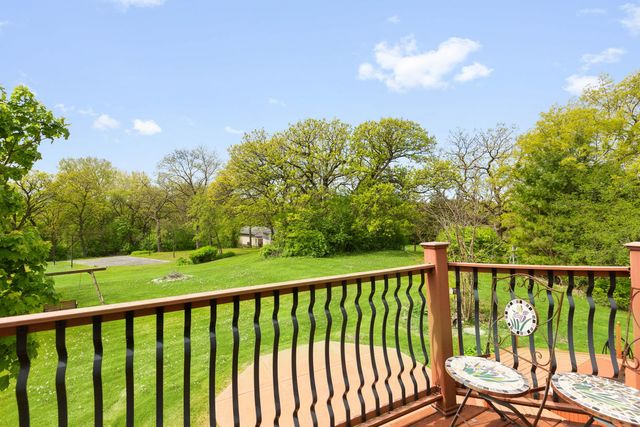 6320 Rowland Road, Huntley, IL 60142