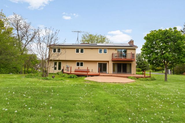 6320 Rowland Road, Huntley, IL 60142