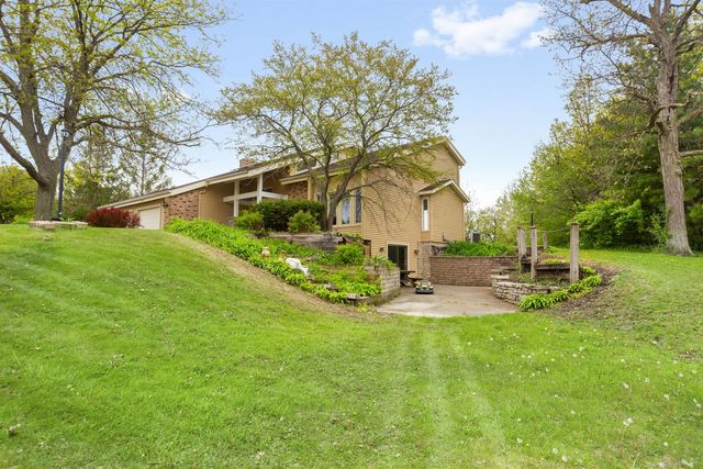 6320 Rowland Road, Huntley, IL 60142