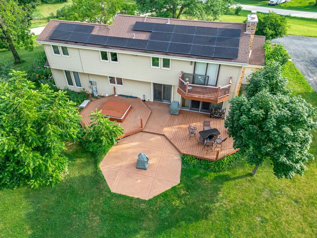 6320 Rowland Road, Huntley, IL 60142