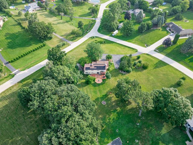 6320 Rowland Road, Huntley, IL 60142