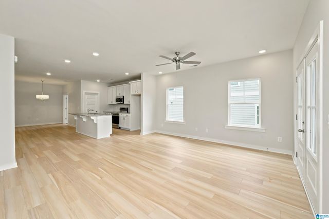 1017 GRAND RIVER BOULEVARD W, Leeds, AL 35094