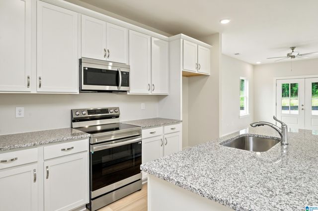 1017 GRAND RIVER BOULEVARD W, Leeds, AL 35094
