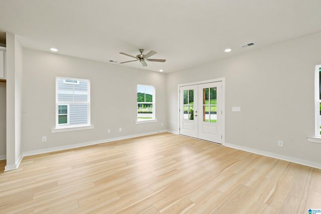 1017 GRAND RIVER BOULEVARD W, Leeds, AL 35094