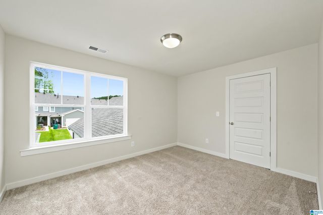 1017 GRAND RIVER BOULEVARD W, Leeds, AL 35094
