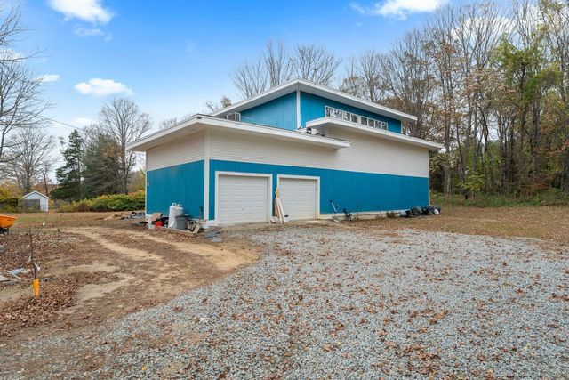 8 Tom Road, East Haddam, CT 06423