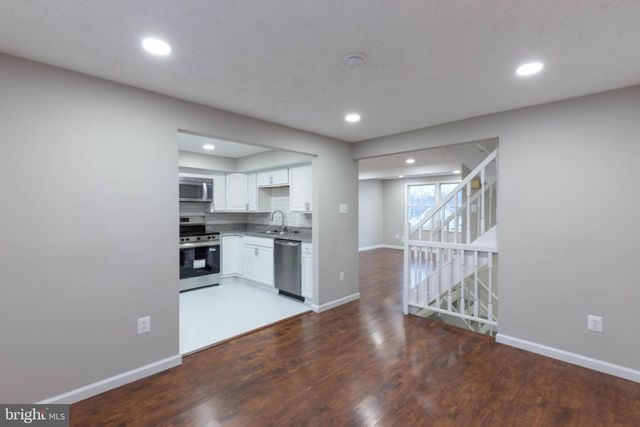 5814 ROCK FOREST CT, Centreville, VA 20121