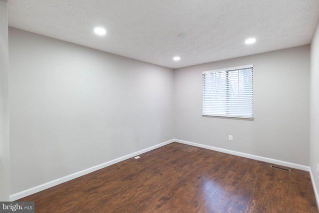 5814 ROCK FOREST CT, Centreville, VA 20121