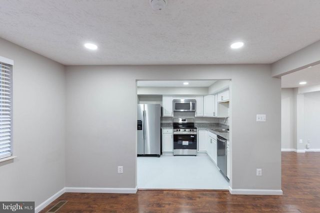 5814 ROCK FOREST CT, Centreville, VA 20121