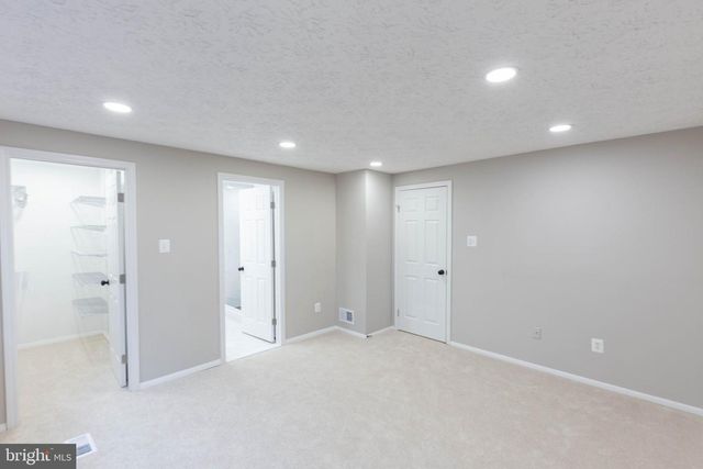 5814 ROCK FOREST CT, Centreville, VA 20121