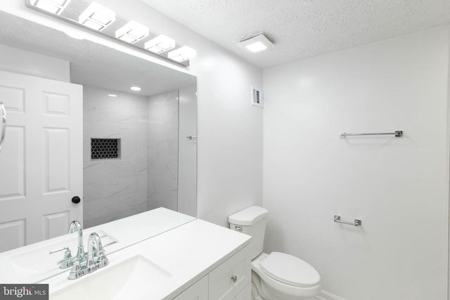 5814 ROCK FOREST CT, Centreville, VA 20121